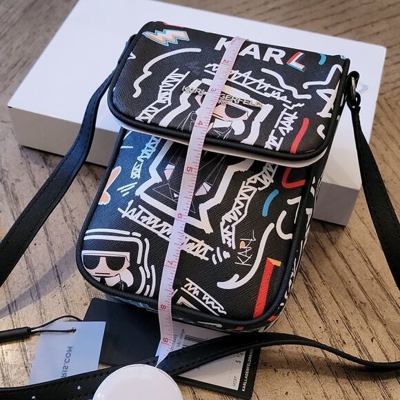 Karl Lagerfeld graffiti messenger bag NWT 🖤🤍 - Picture 6 of 8